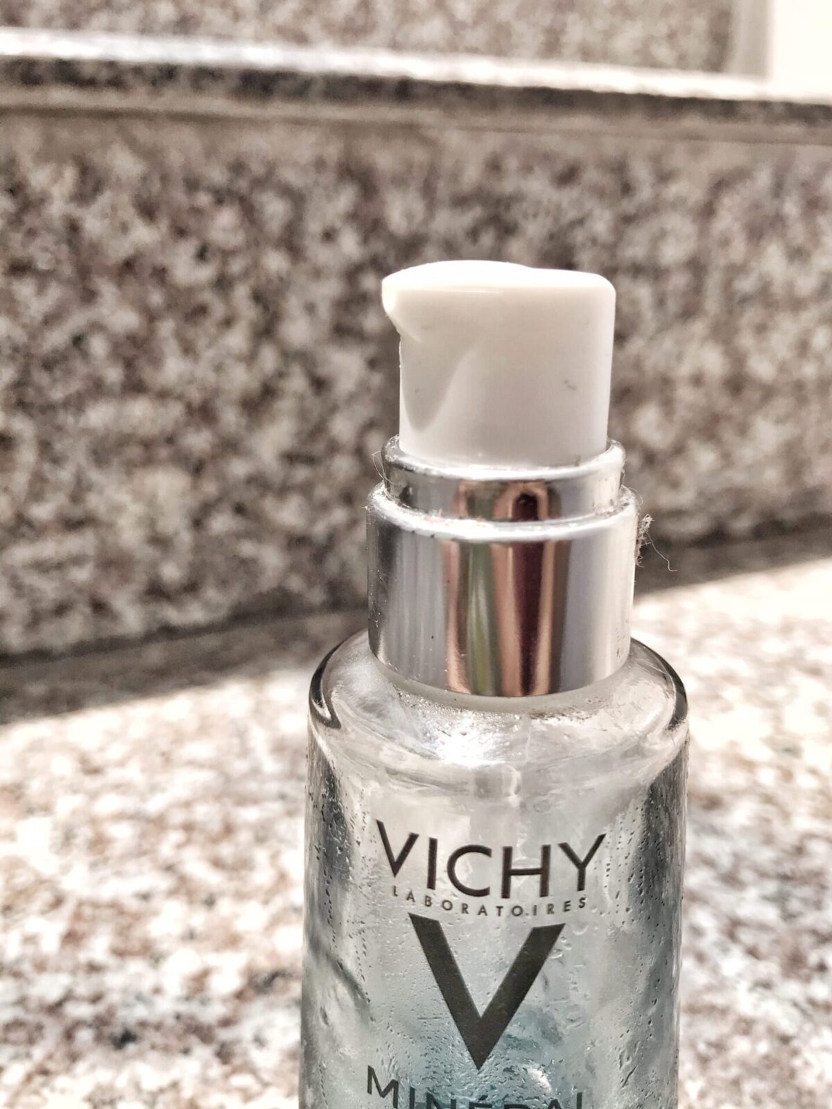 REVIEW DƯỠNG CHẤT VICHY MINERAL 89 BOOSTER 7