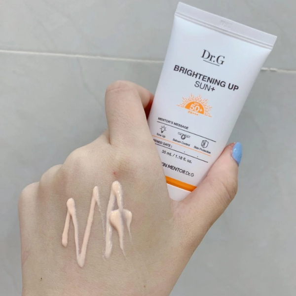 [Review] Kem Chống Nắng Dưỡng Sáng Nâng Tone Da Dr.G Brightening Up Sun+ SPF50+ PA+++ 50ML 5