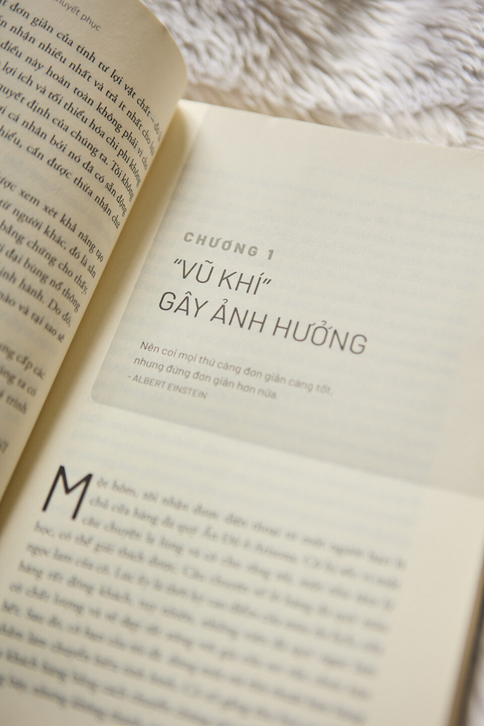 2. Robert Cialdini và Hành Trình Khám Phá 