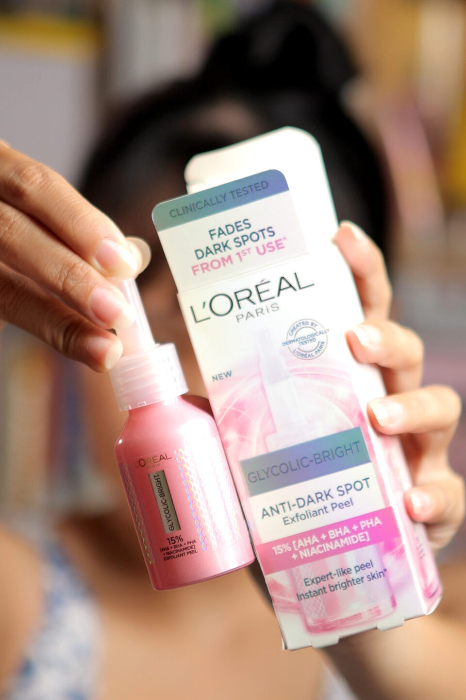 1. Giới Thiệu Tinh Chất L'Oreal Paris Glycolic Bright Anti Dark Spot Exfoliant Peel