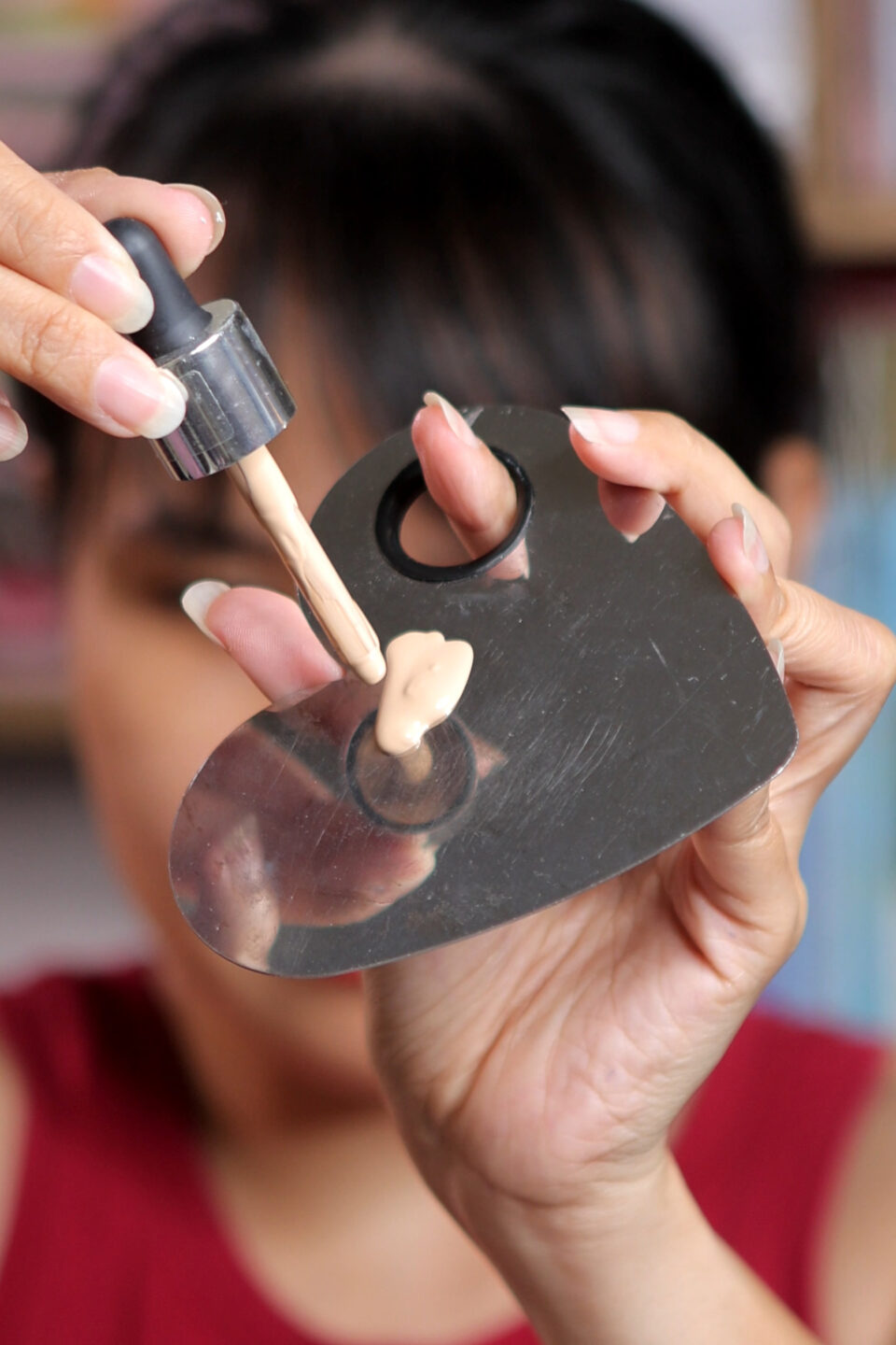 Kem nền Catrice HD Liquid Coverage Foundation hoàn hảo 6