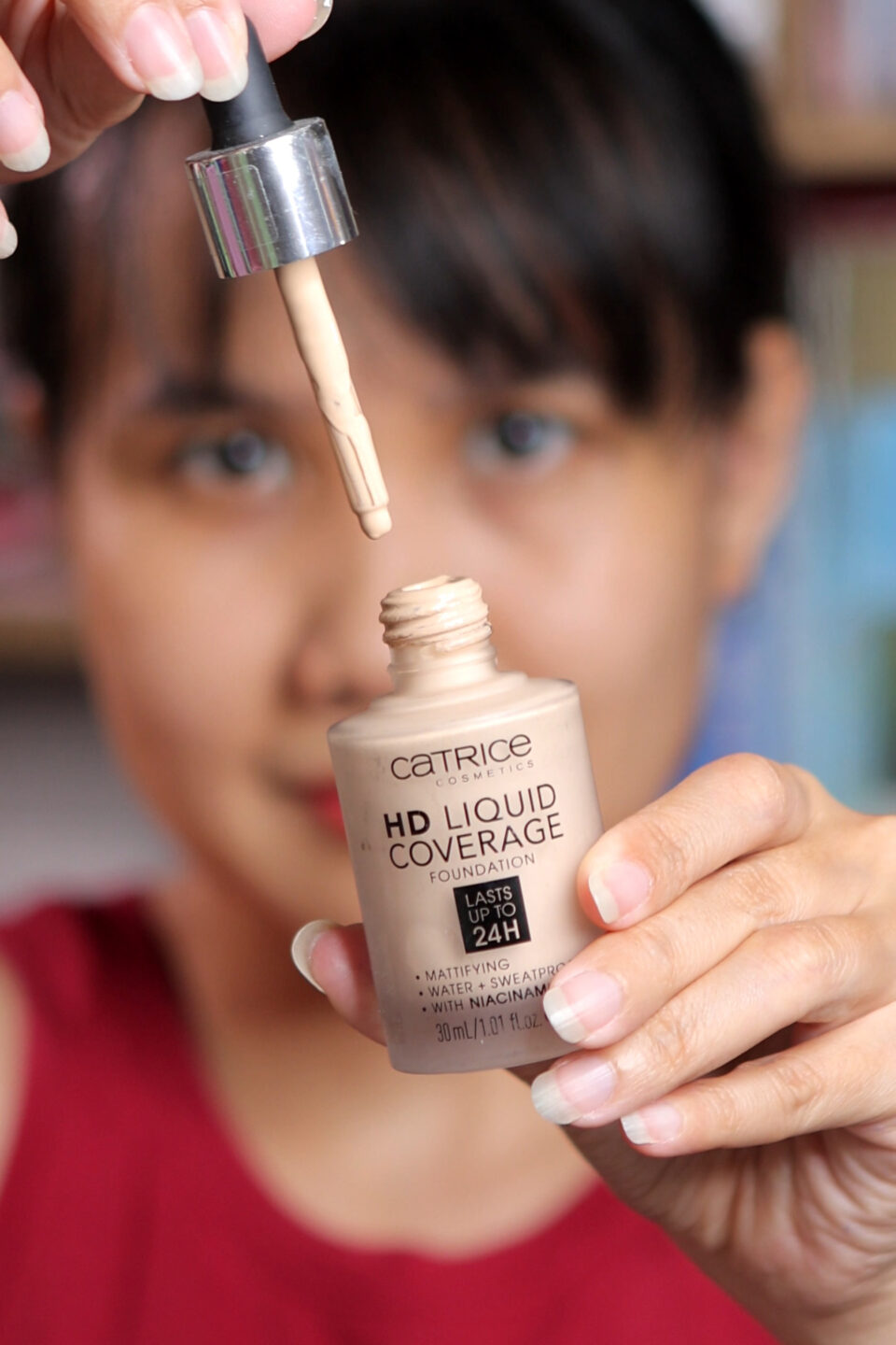 Kem nền Catrice HD Liquid Coverage Foundation hoàn hảo 5