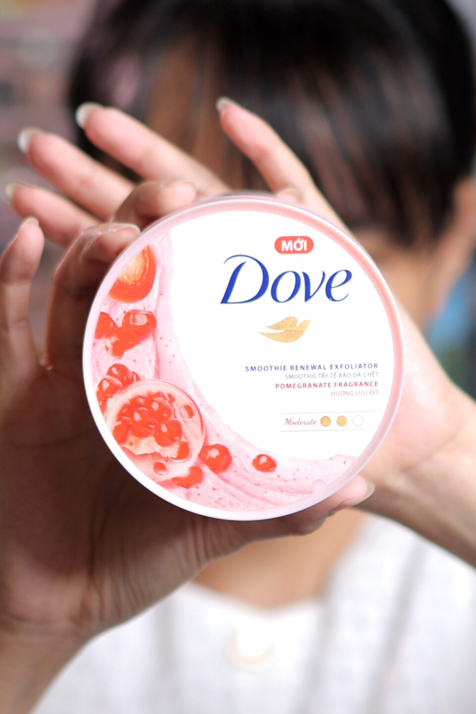 Tẩy Tế Bào Chết Body Dove Hương Lựu Đỏ Mềm Mại 9 Tẩy Tế Bào Chết Body Dove Hương Lựu Đỏ Mềm Mại 9